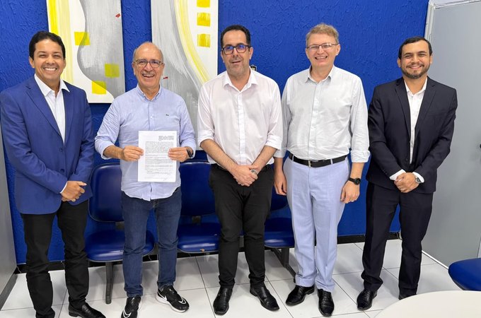 Prefeito Ronaldo Lopes assina empréstimo de R$ 25 milhões para viabilizar obras do PAP