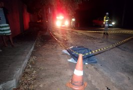 Colisão de carro e cinquentinha deixa um morto na AL 220, em Arapiraca; assista