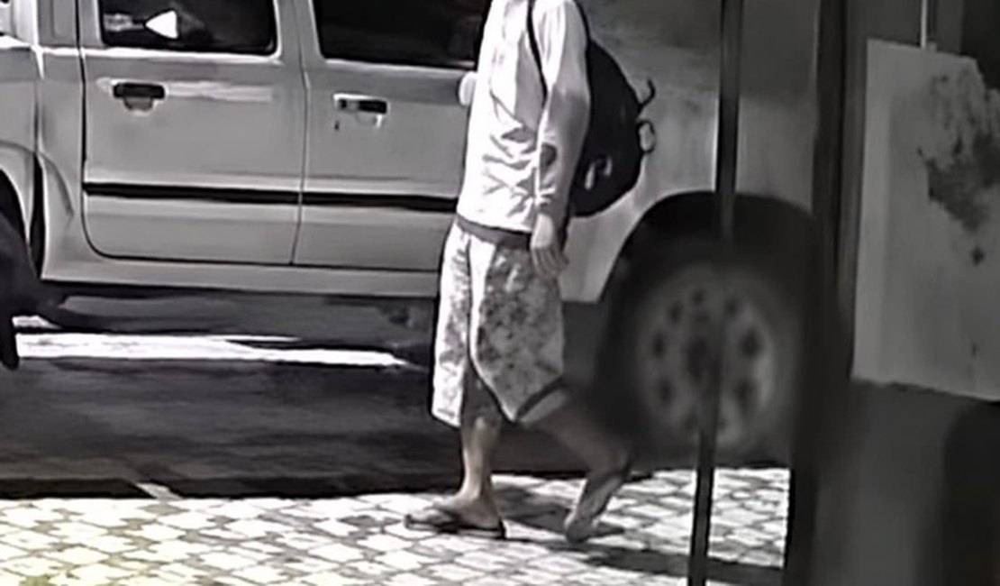 Homem furta caminhonete no bairro do Cleto; crime é registrado por câmeras de monitoramento