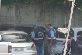 Polícia realiza perícia em carro que teria sido usado no ‘sumiço’ de Abinael