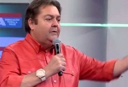 Faustão se irrita por falhas em repescagem na 'Dança dos Famosos'