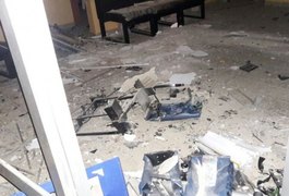 Criminosos rendem vigilante e explodem caixa eletrônico em Coruripe