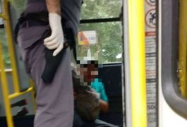 Mulheres agridem homem que assediou jovem dentro de ônibus em SP