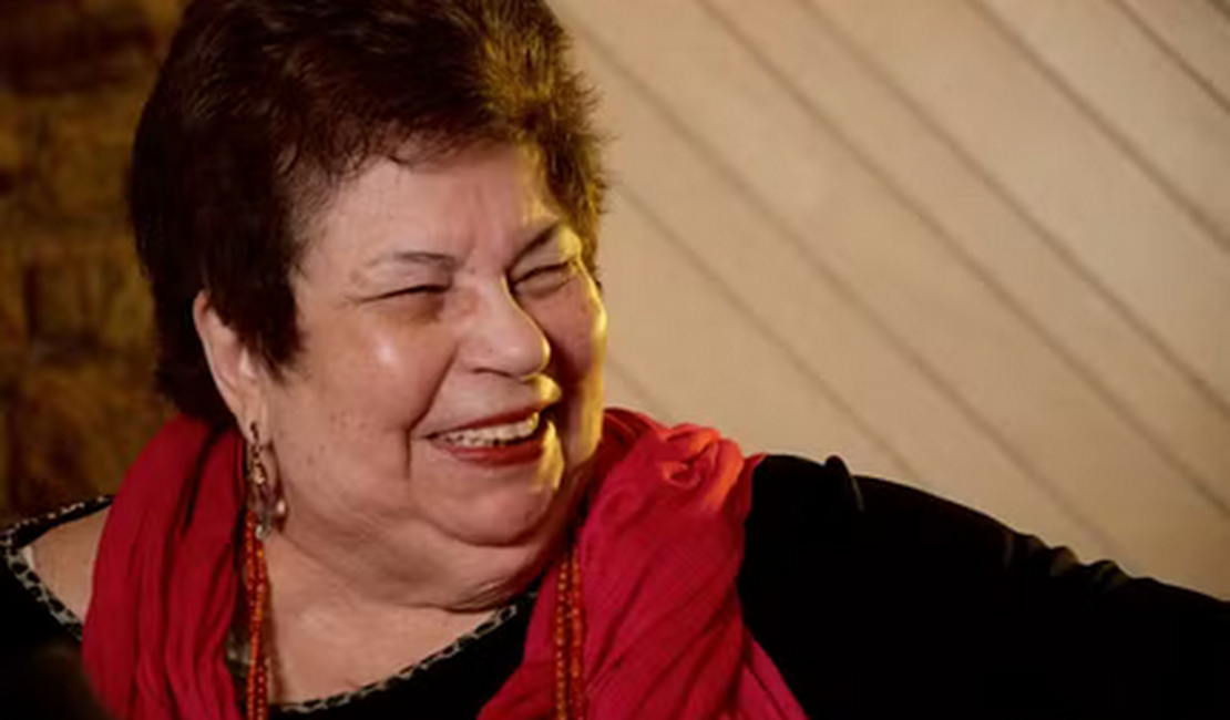 Nana Caymmi tem melhora e sai da UTI após implante de marca-passo