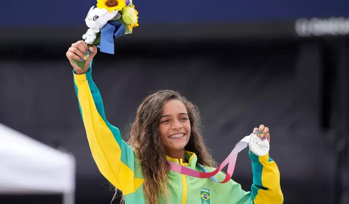 Rayssa Leal faz história no skate: aos 13 anos, Fadinha é prata nas Olimpíadas