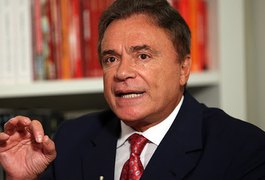 Oito senadores se declaram favoráveis à PEC que extingue foro privilegiado