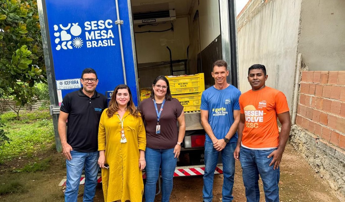 Fé e solidariedade: Paixão de Cristo de Arapiraca arrecada 573 kg de alimentos e doa para o Sesc Mesa Brasil