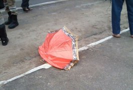 Idosa é atropelada por motocicleta na avenida Gov. Lamenha Filho, em Arapiraca