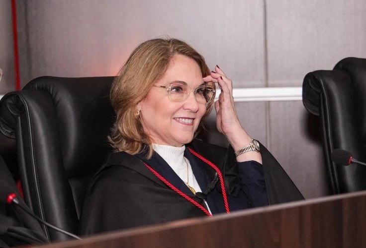 Desembargadora Silvana Omena se despede do Pleno do Tribunal Regional Eleitoral de Alagoas