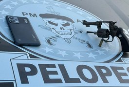 Jovem é preso após ser flagrado com drogas e arma de fogo em Arapiraca