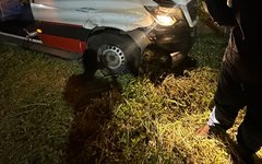 Colisão entre carro e ambulância do SAMU deixa médico ferido na BR 316