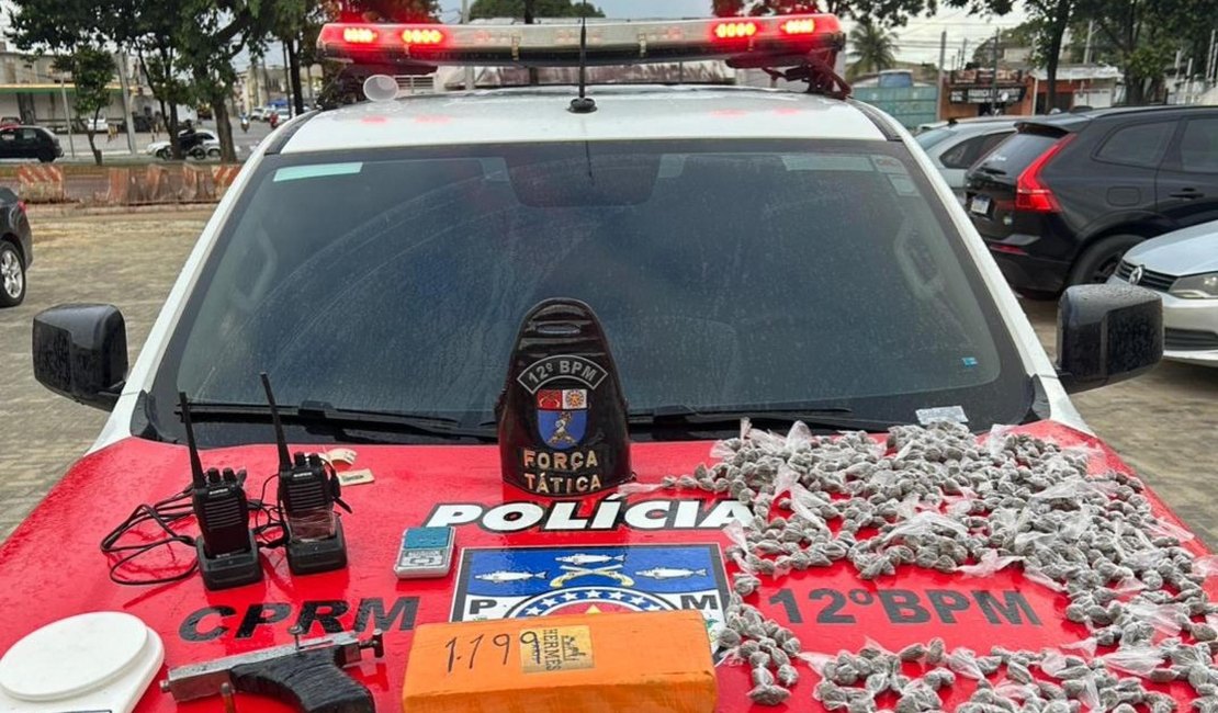 PM apreende armas e mais de 3 kg de drogas em ações na Grande Maceió