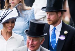 Príncipe Charles é acusado de 'desprezar' Meghan em mensagem pública