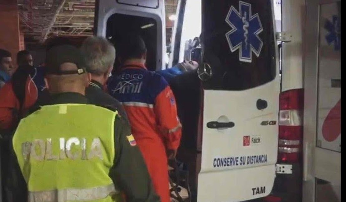 Goleiro da Chapecoense deixa Colômbia para voltar ao Brasil
