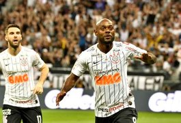 Vagner Love marca e CSA perde para o Corinthians por 1 a 0