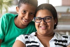 'Cabeleleila Leila': saiba quem é a mulher por trás do meme