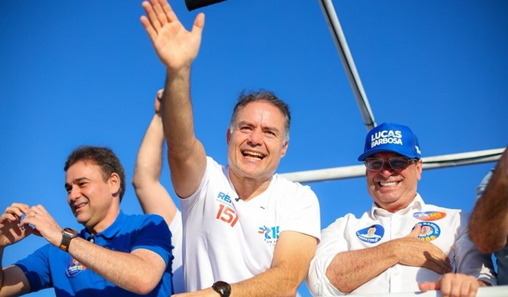 Renan Filho abre campanha em Arapiraca: 'É hora de um novo salto para o futuro'