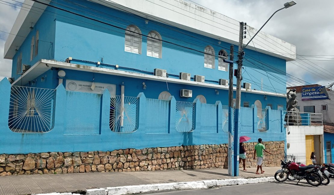 Loja maçônica tem materiais furtados, em Arapiraca