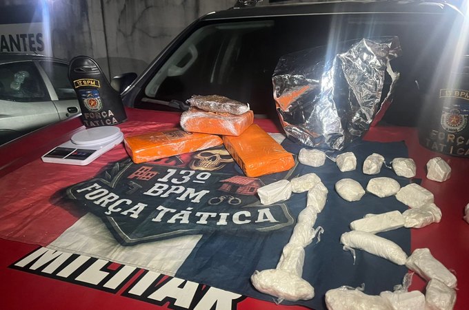 Força Tática do 13º BPM apreende drogas e balança de precisão durante ação no Jacintinho