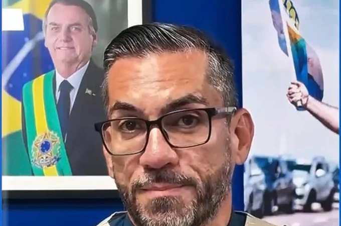 JHC entrega Educação a 'ideologia de gênero', diz bolsonarista