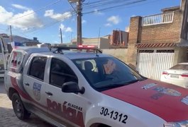 Motorista é baleado dentro de carro em Maceió; polícia apura possível ligação com tráfico de drogas