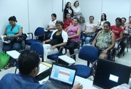 Prefeitura oferta cursos de doméstica, cabeleireira e manicure