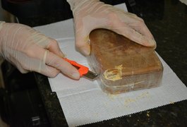 Juíza determina prisão de acusada de transportar pasta-base de cocaína em Colônia Leopoldina