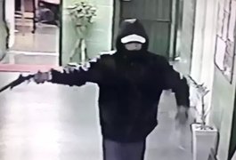 homem armado invade escola municipal em horário de aula, em São Paulo