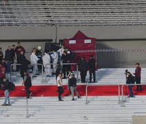 Jogo do River Plate é suspenso após torcedor cair de arquibancada e morrer no estádio