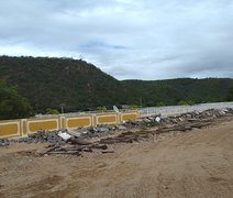 Construção de praça no Centro Histórico de Piranhas revolta população