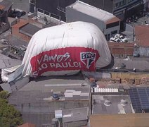 Dirigível contratado pelo time do São Paulo cai em bairro de Osasco