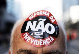Pesquisa aponta que 97% da população é contra reforma da Previdência