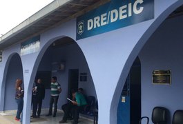 Polícia prende mulher suspeita de roubos a salões de beleza
