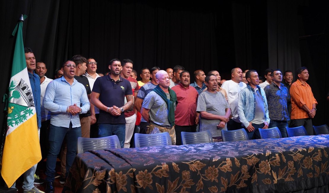 Sarau da EJA celebra cultura, aprendizado e inclusão no Planetário Municipal