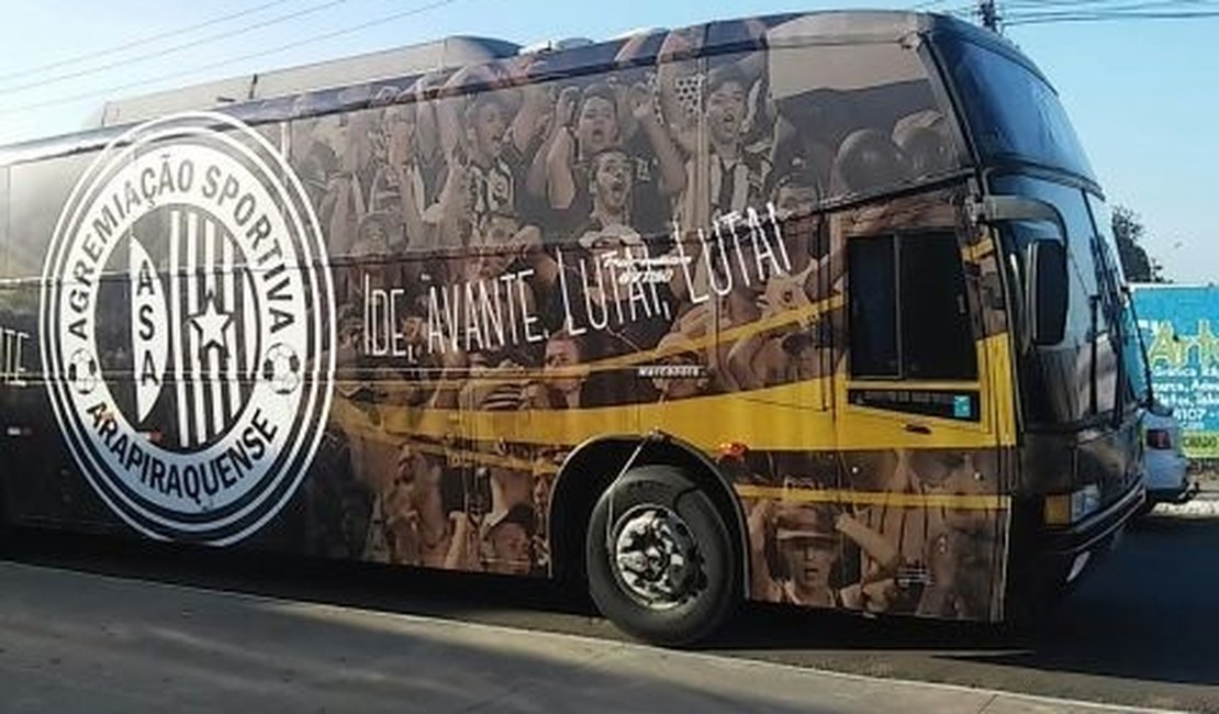 Após série de problemas mecânicos e penhora, ônibus do ASA vai a leilão