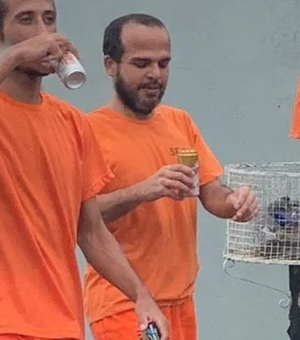 Detentos flagrados tomando cerveja na saidinha de fim de ano voltam para a prisão mais cedo