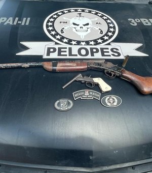 Após ameaçar irmão, indivíduo de 25 anos é preso com duas armas de fogo na zona rural de Arapiraca