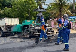 Prefeitura de Junqueiro inicia recapeamento asfáltico da estrada que liga o povoado Retiro ao São Benedito