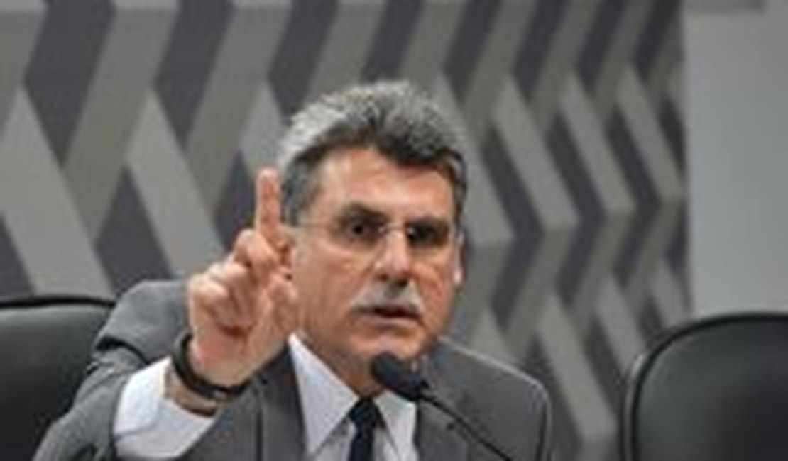 Jucá propõe imunidade para ocupante de cargo na linha sucessória da Presidência