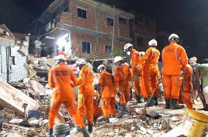 Salvador: sobe para três o número de mortos em desabamento de edifício
