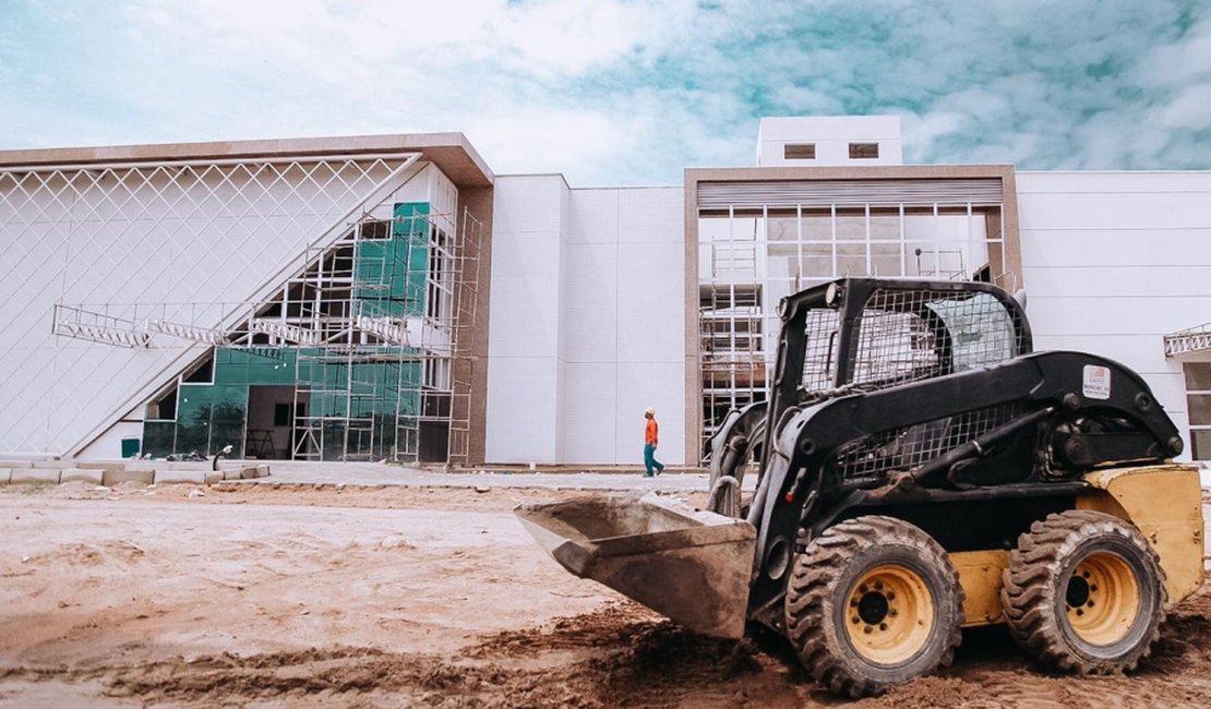 Com obras avançadas, Hospital do Alto Sertão ampliará assistência à população