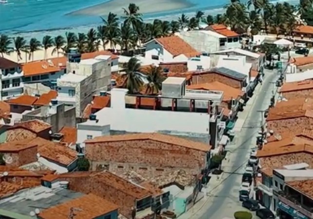 Homem é levado para delegacia após tentar abraçar e beijar cunhada à força no Litoral Norte