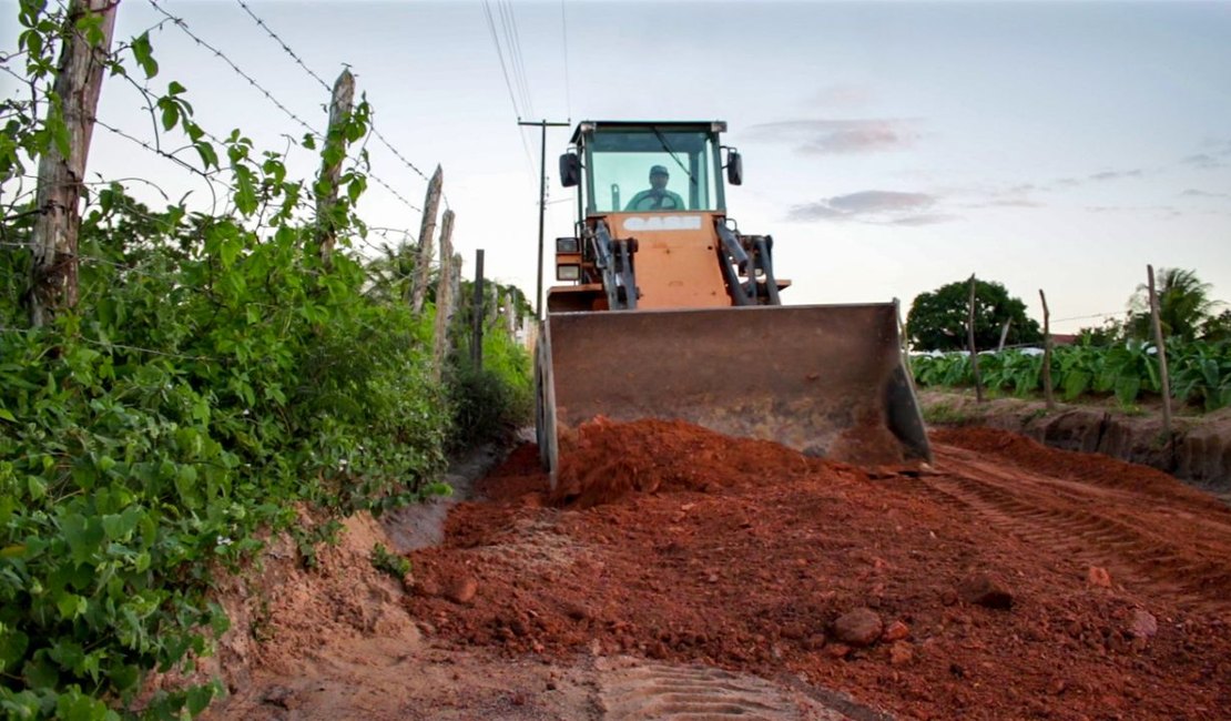 Prefeitura de Girau inicia obras de recuperação de estradas vicinais