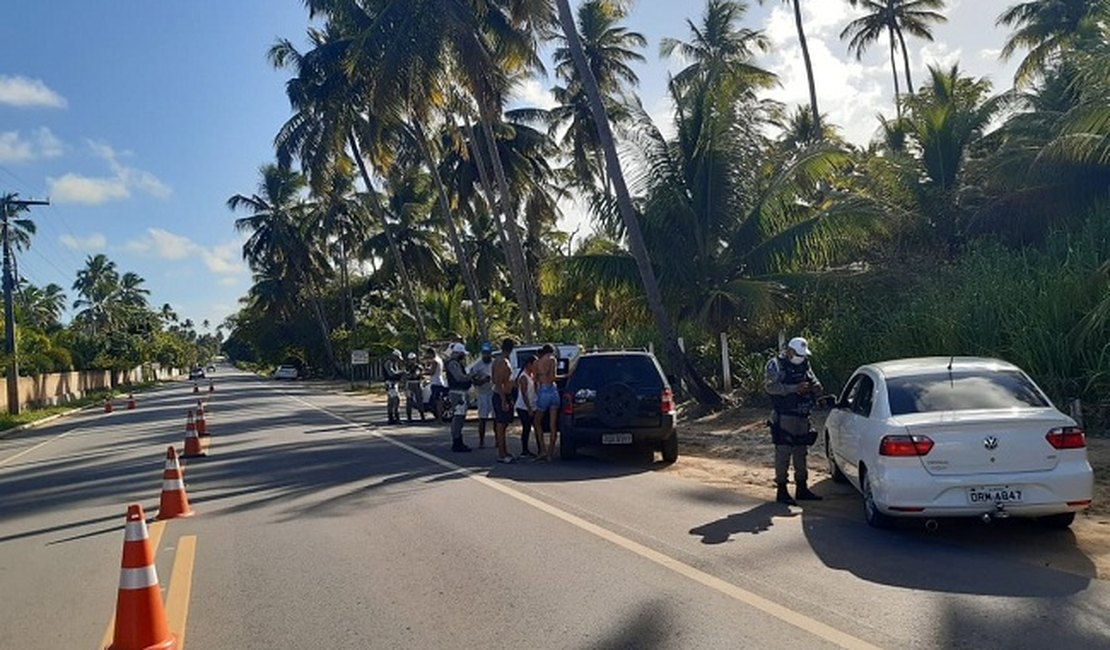 Dois motoristas são flagrados dirigindo sob efeito de álcool na AL-101 Norte