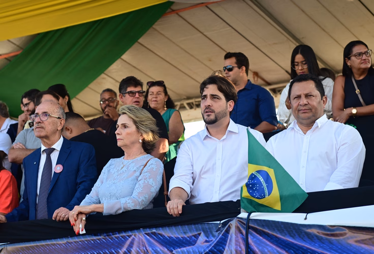 Desfile de Sete de Setembro em Penedo é sucesso histórico e se torna um dos mais assistidos de Alagoas