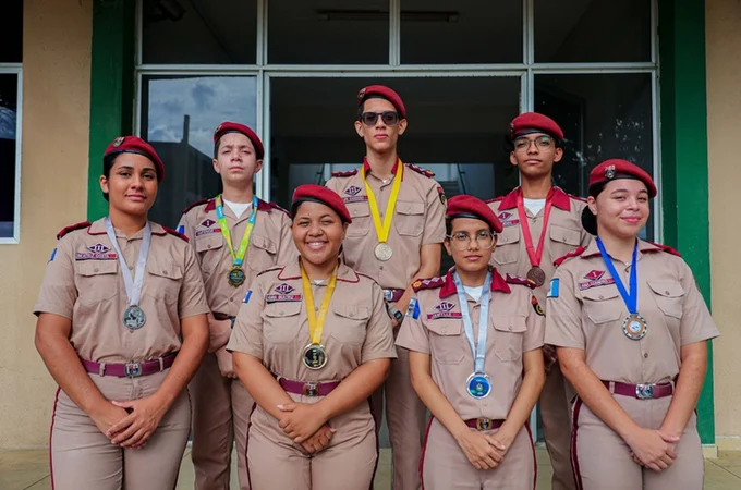 Alunos do Colégio Tiradentes conquistam 28 medalhas nas olimpíadas Nacional de Ciências e Alagoana de Química