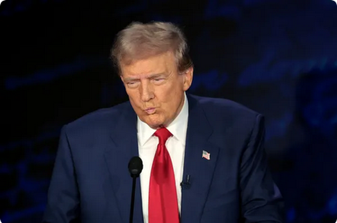Trump é diagnosticado com insuficiência venosa crônica