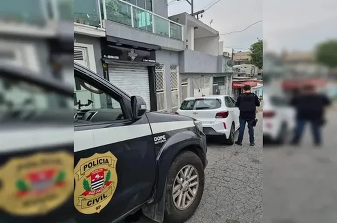 Mulher tem rosto dilacerado, morre e filha culpa filhotes de cachorro