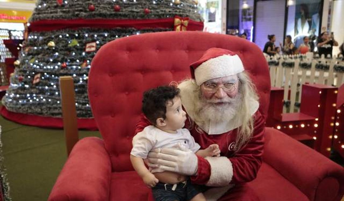 Vídeo. Caminhões da Coca Cola chegam a Arapiraca trazendo a magia do natal