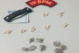 PM prende dupla com drogas em Penedo após denúncia anônima